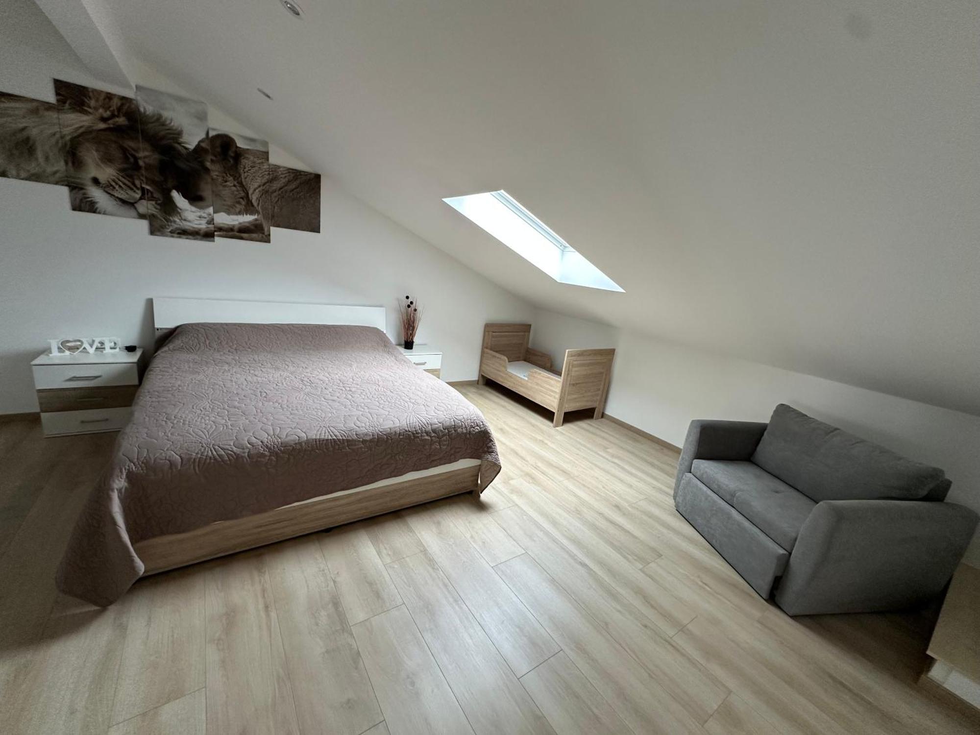 Grosse Ferienwohnung Gaestehaus Neubau Merzig 120M2 Zewnętrze zdjęcie